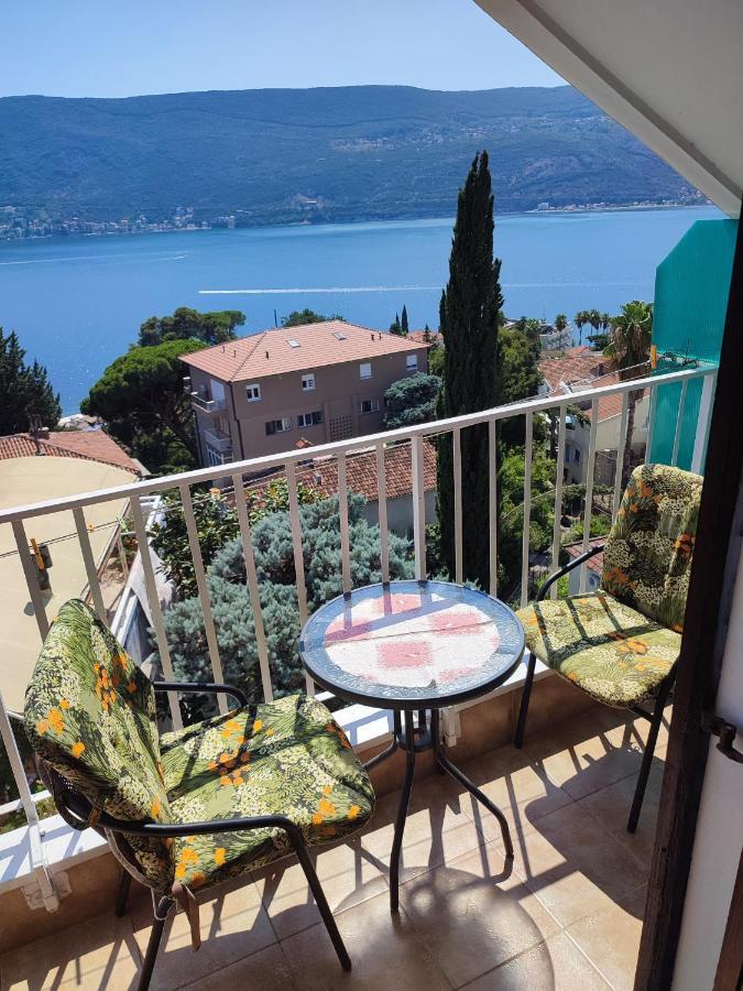 Smestaj Vella Herceg Novi Ngoại thất bức ảnh