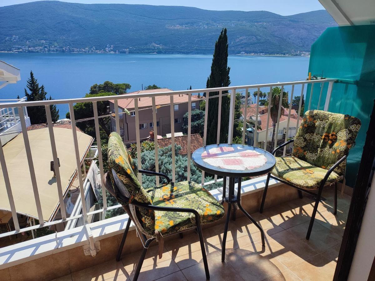 Smestaj Vella Herceg Novi Ngoại thất bức ảnh