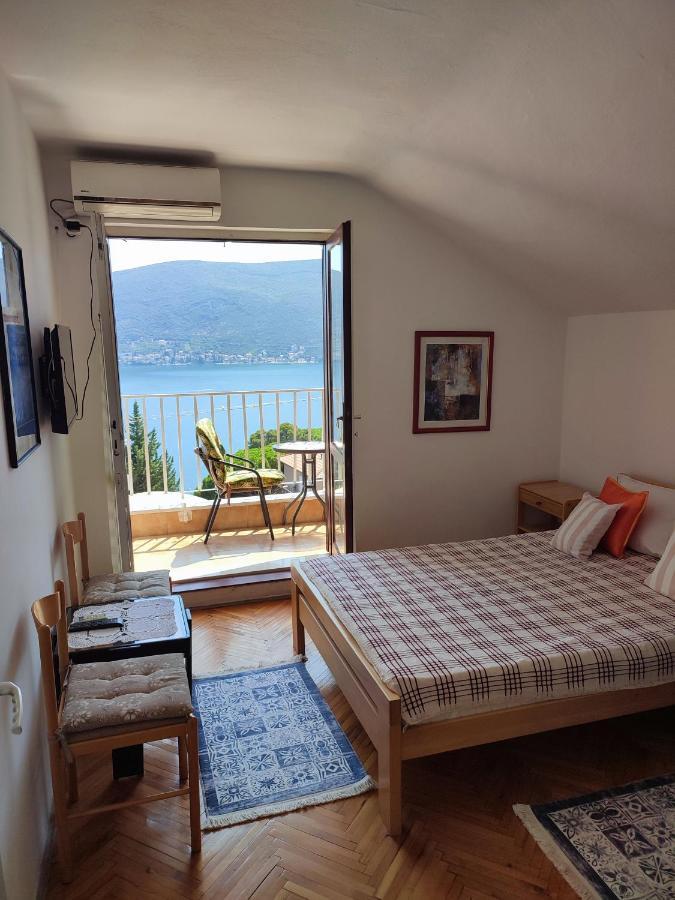 Smestaj Vella Herceg Novi Ngoại thất bức ảnh