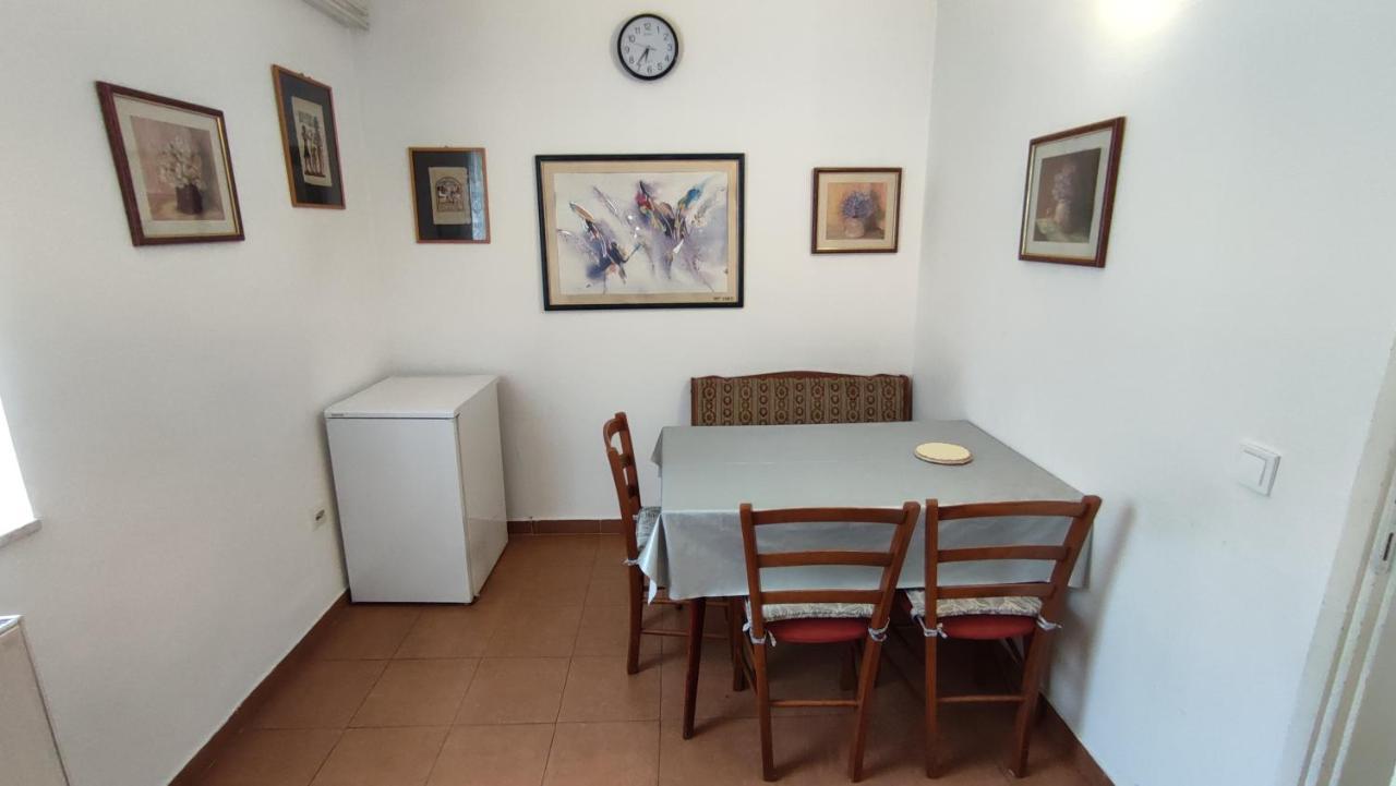 Smestaj Vella Herceg Novi Ngoại thất bức ảnh