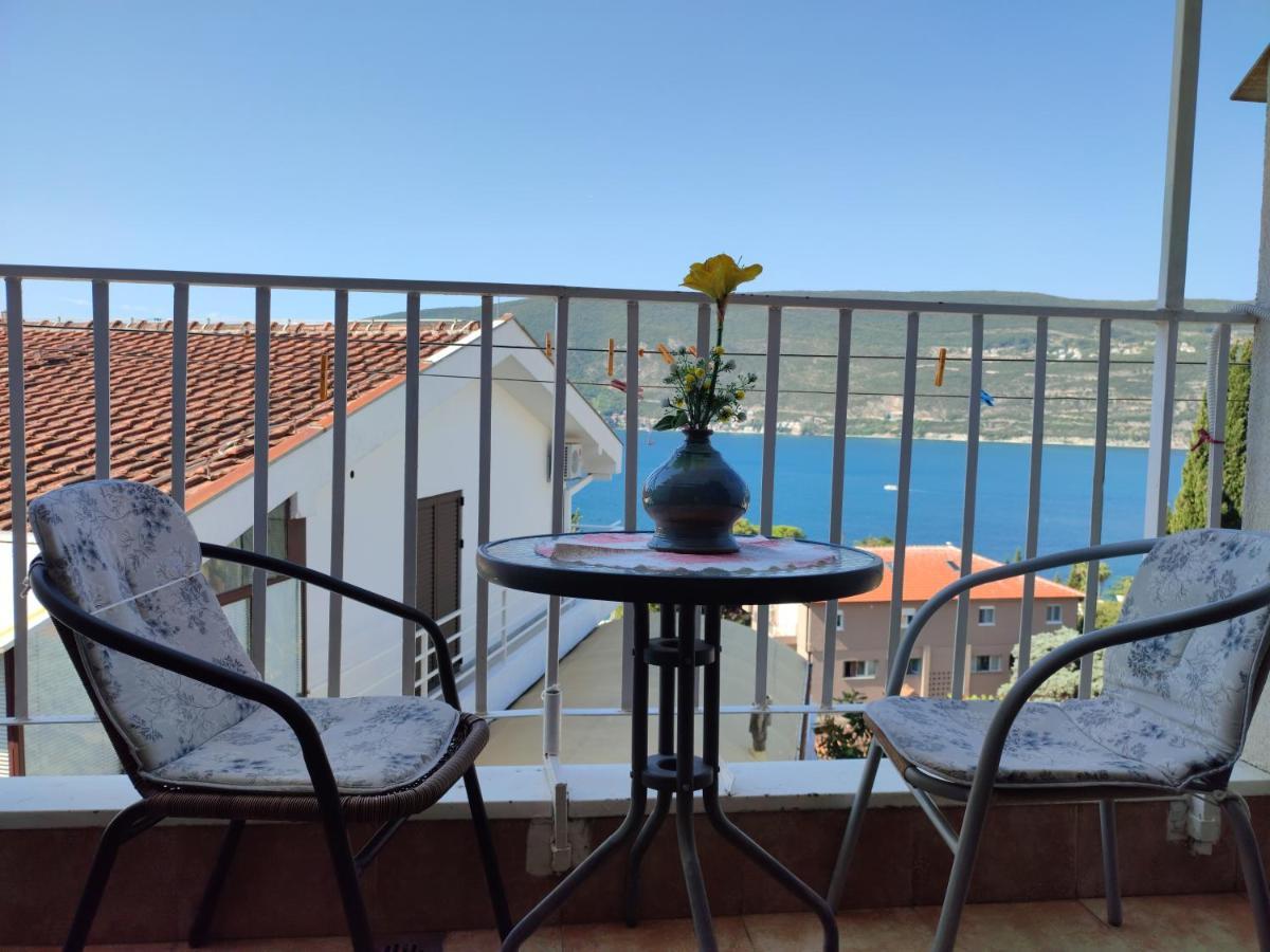 Smestaj Vella Herceg Novi Ngoại thất bức ảnh