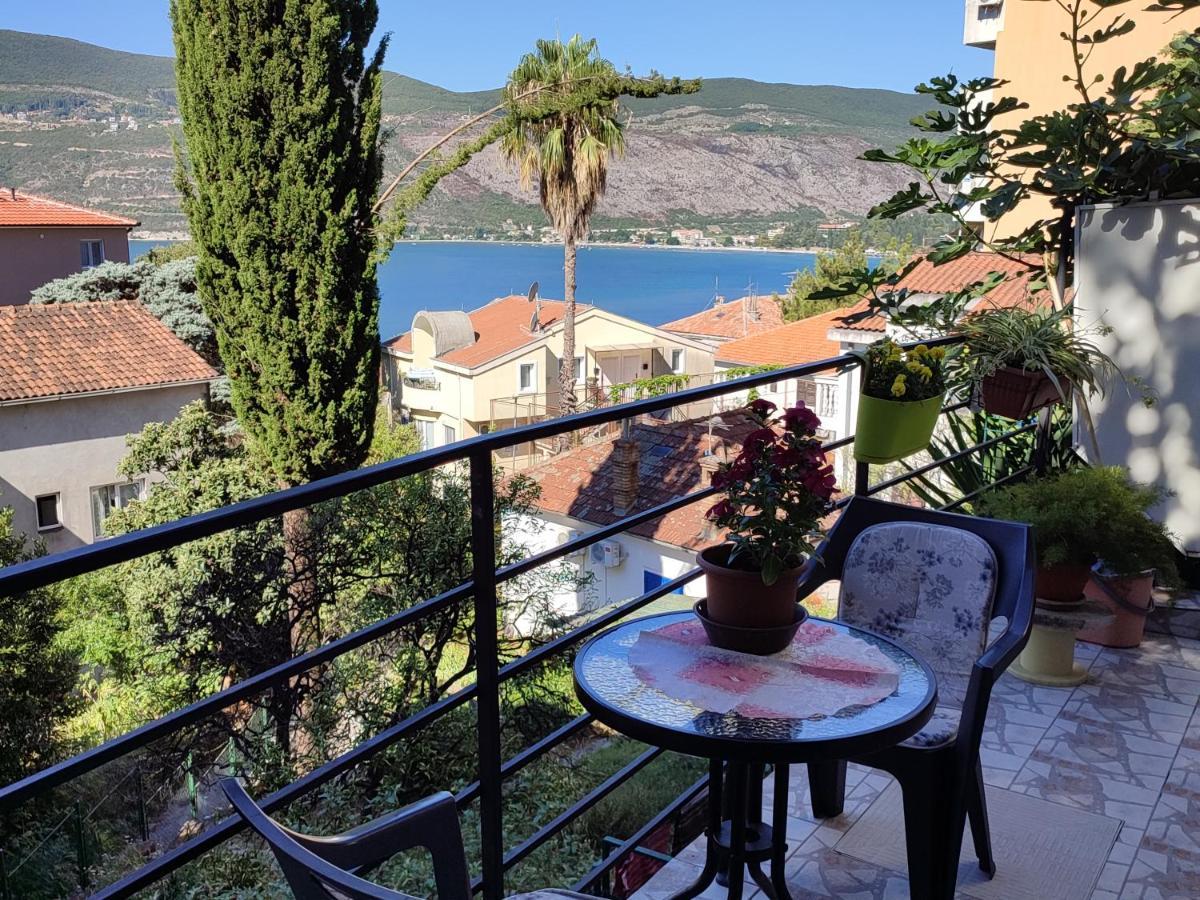 Smestaj Vella Herceg Novi Ngoại thất bức ảnh