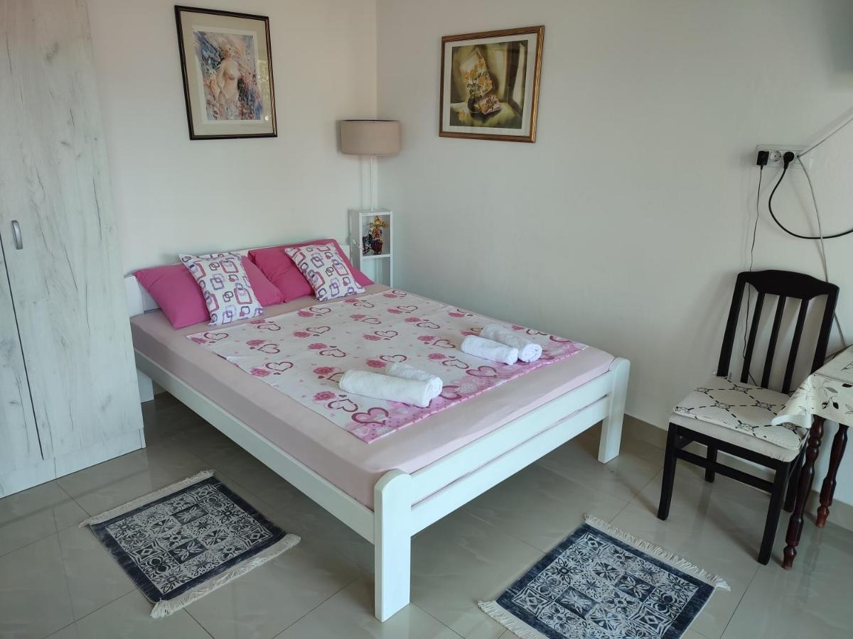 Smestaj Vella Herceg Novi Ngoại thất bức ảnh